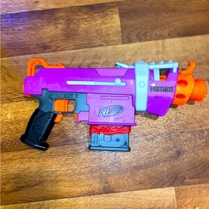 NERF FORTNITE SMG-E BLASTER